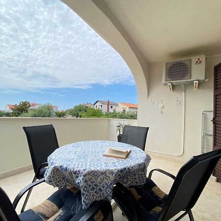 Apartments Xenia Krk Крк Экстерьер фото