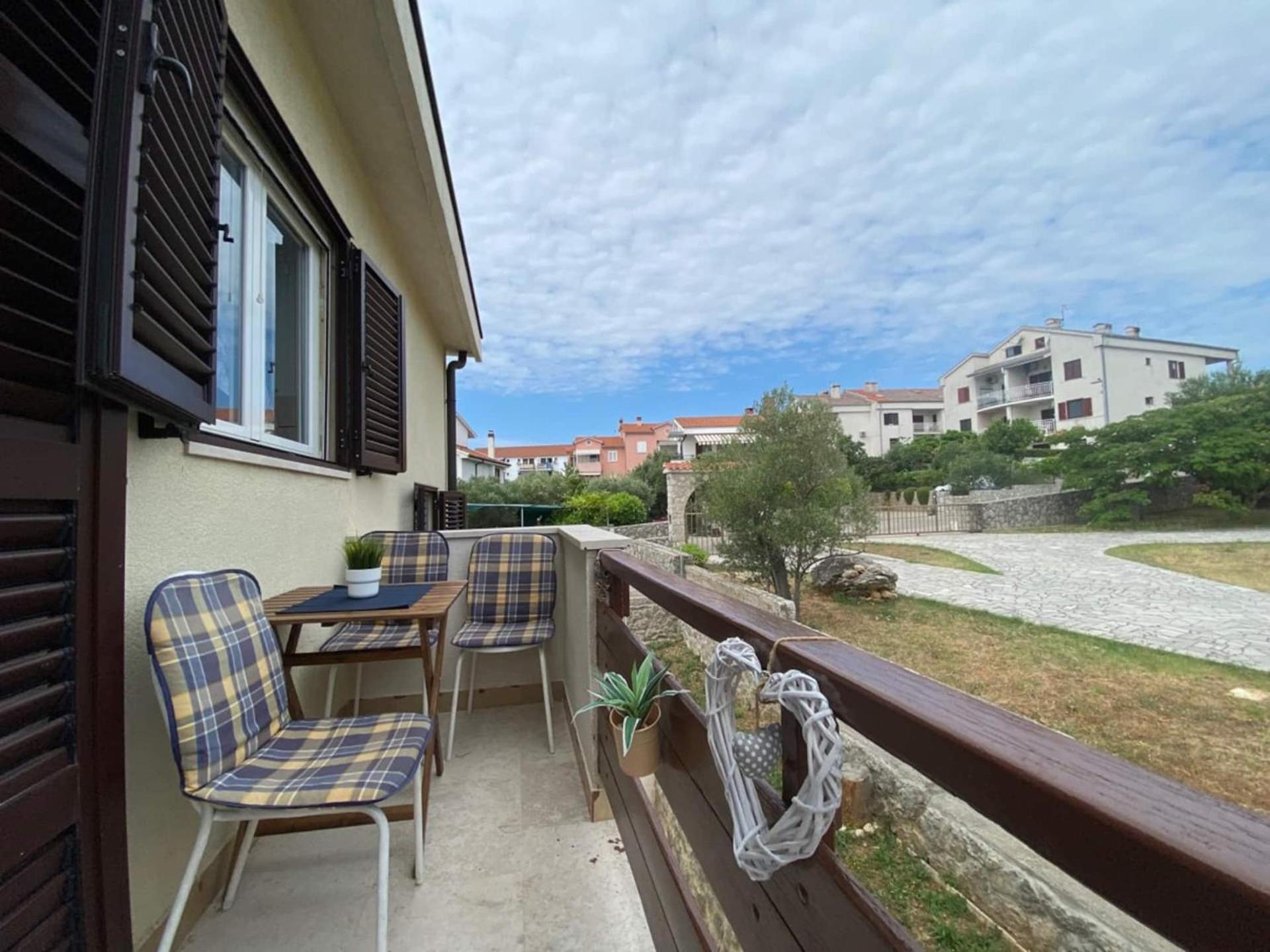 Apartments Xenia Krk Крк Экстерьер фото