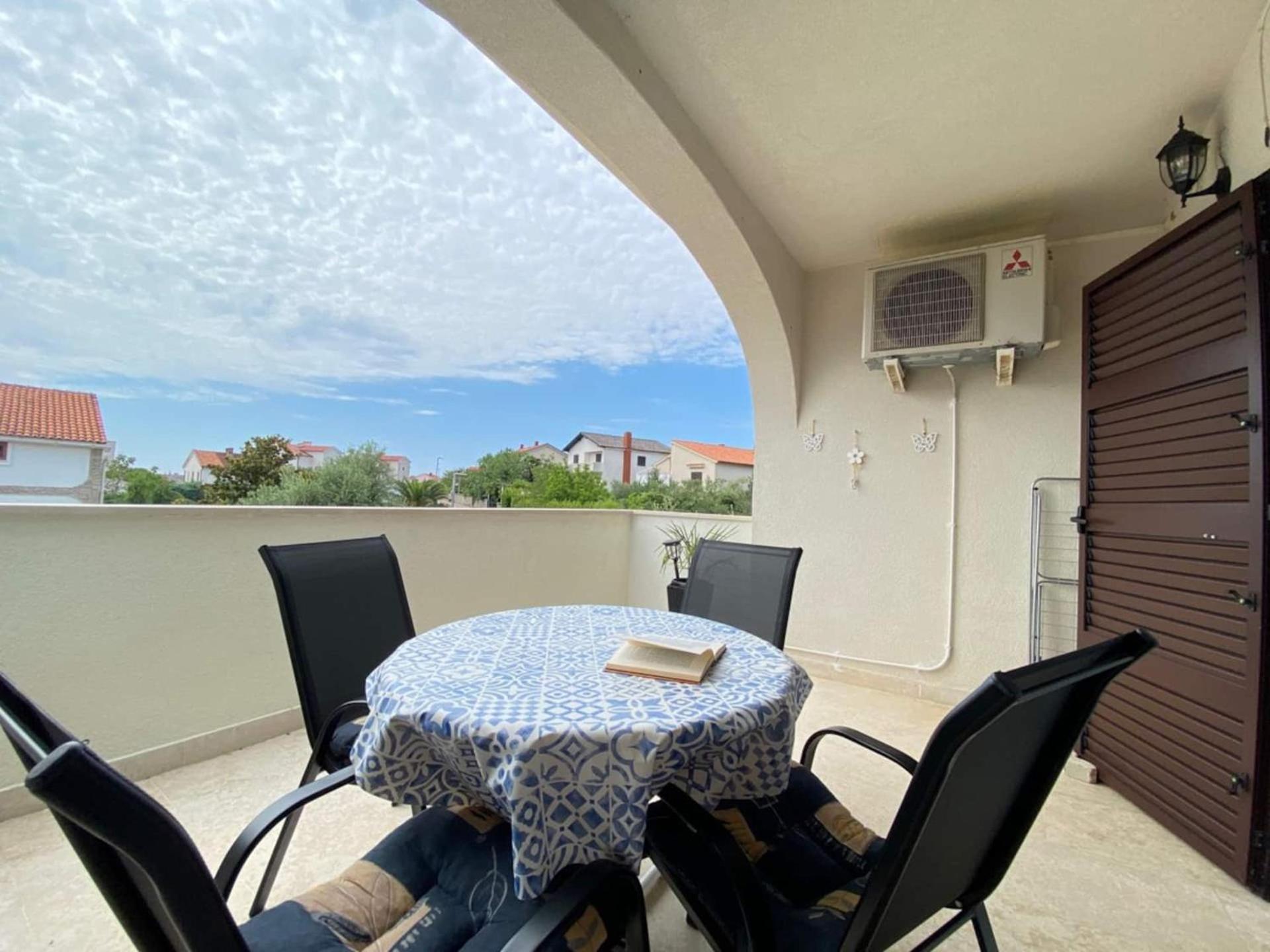 Apartments Xenia Krk Крк Экстерьер фото