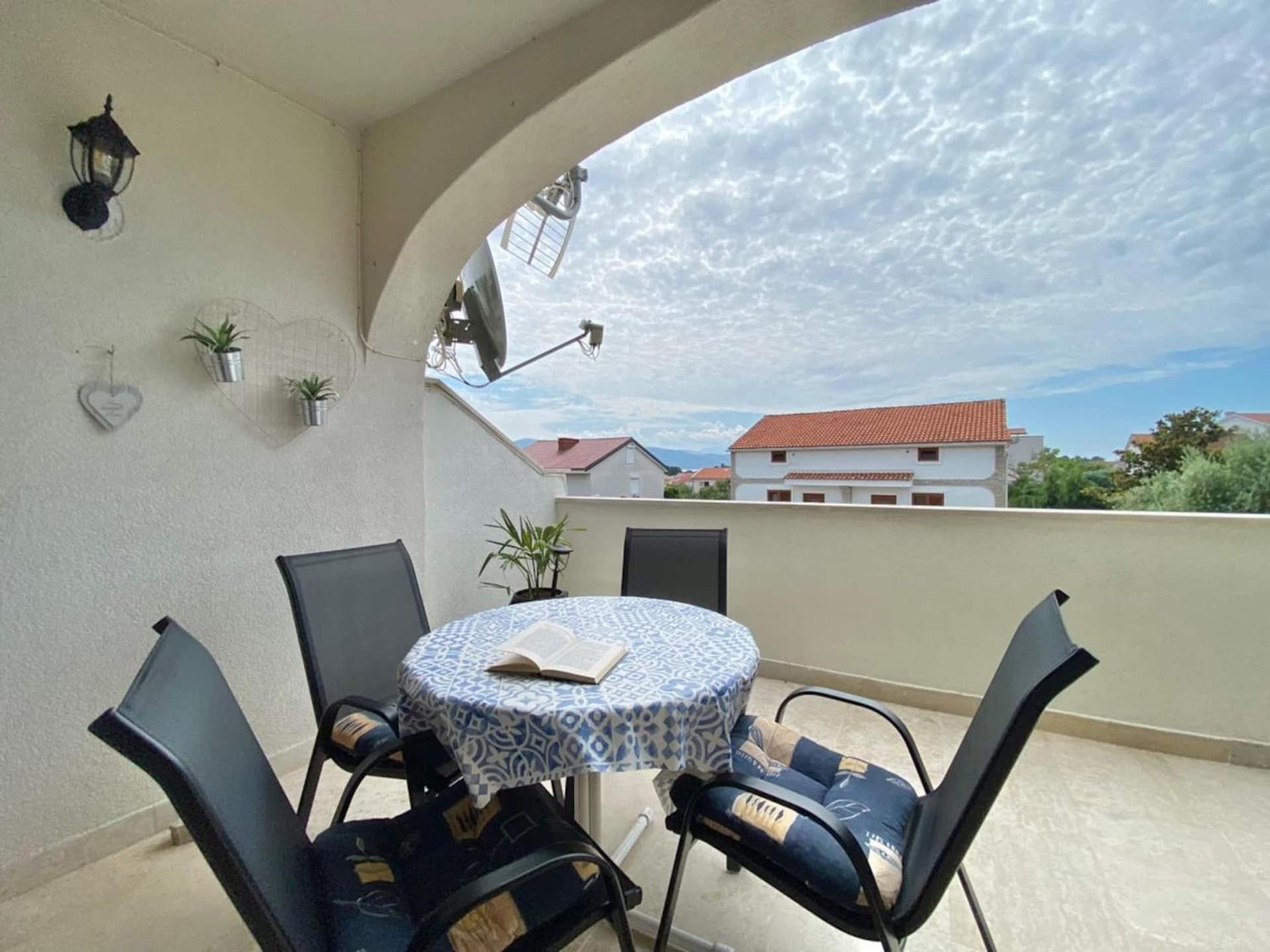 Apartments Xenia Krk Крк Экстерьер фото
